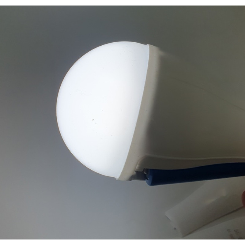 Світлодіодна акумуляторна лампочка E27 30W,FA-3933 (3х18650)