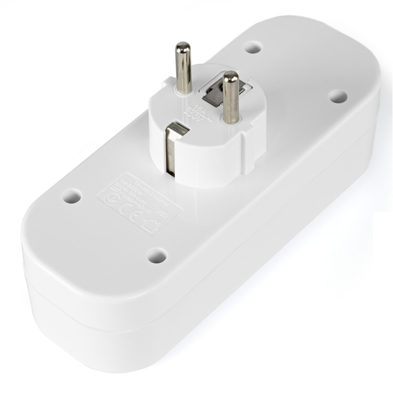 Мережевий розгалужувач із заземленням 3 гнізда білий TITANUM STANDARD (ТF-MR316G-W)