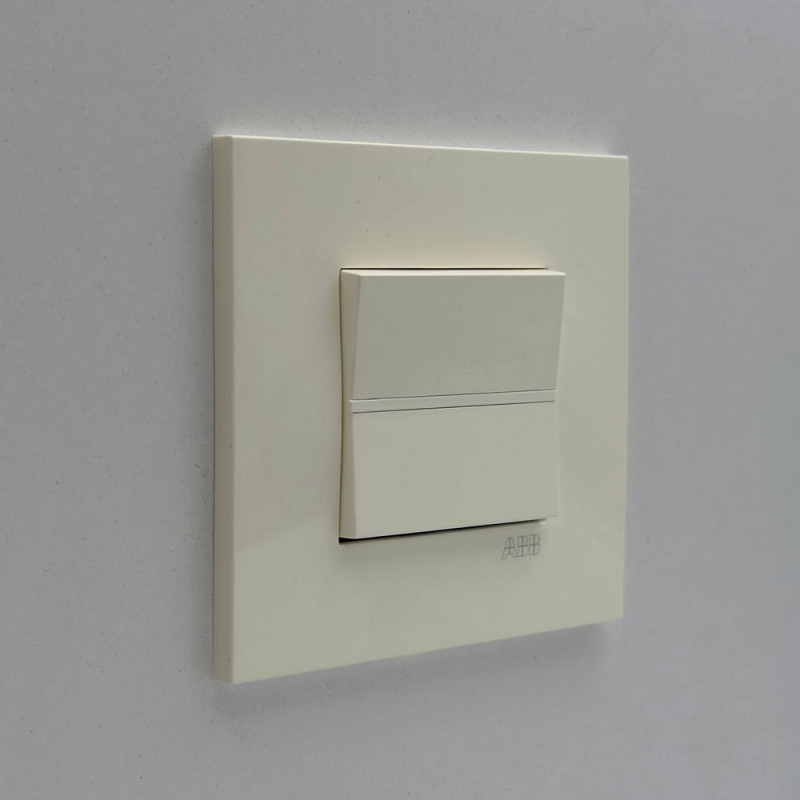 Вимикач Zenit Total білий 1-й прохідний ( 2CLA220200N1201 )