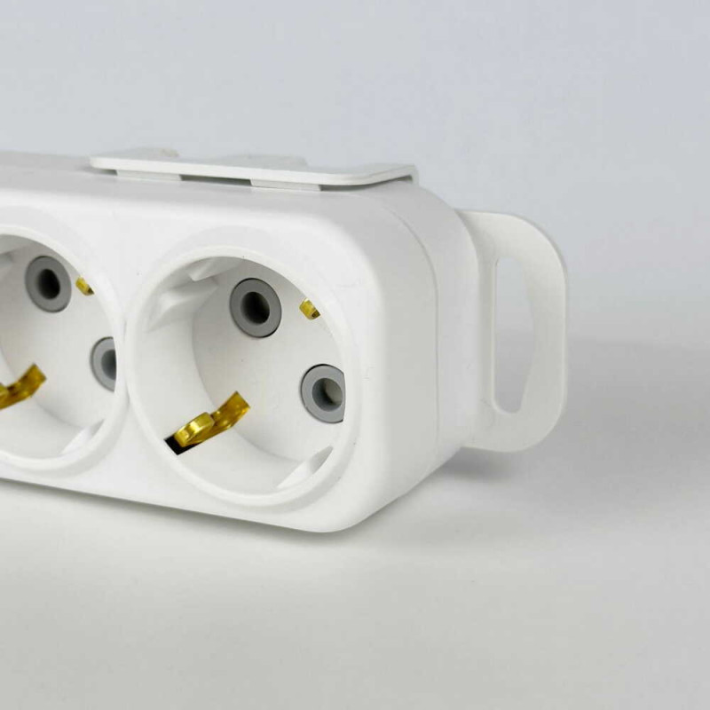 Колодка EL-BI 4-я с заземлением со шторками Myra ( 527-010200-401 )