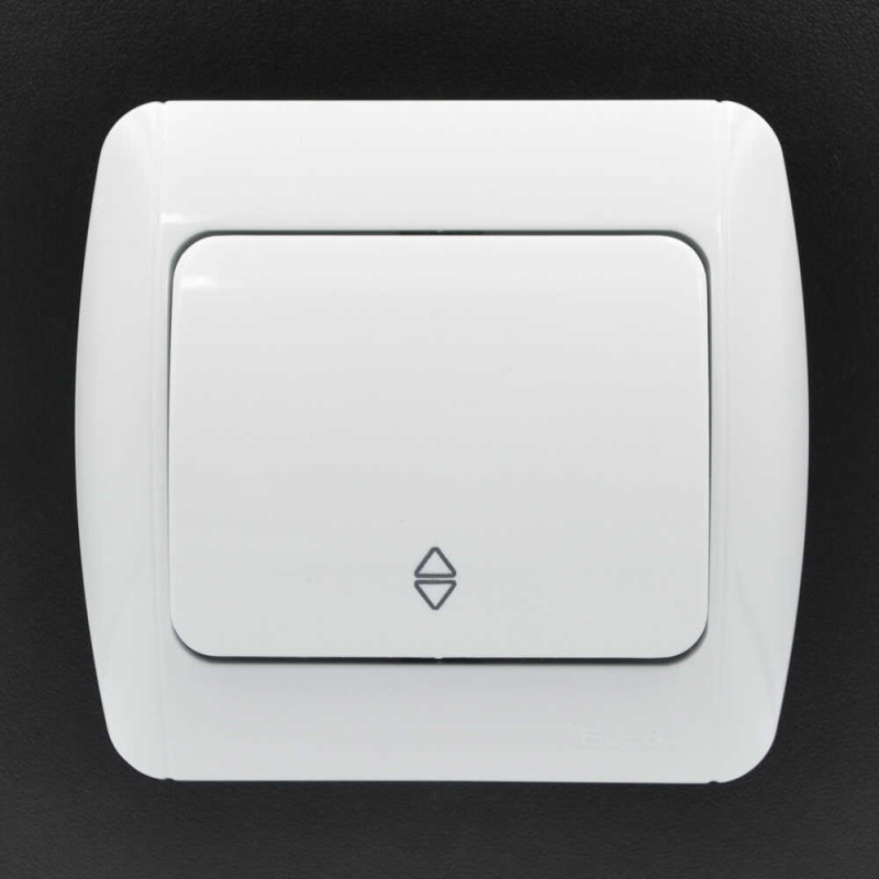 Выключатель проходной одноклавишный EL-BI Zirve белый (501-010201-209)