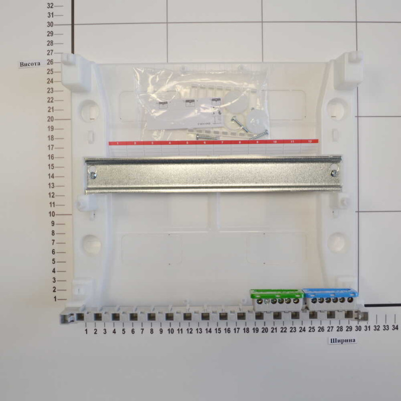 Бокс пластиковый АББ Mistral на 12 модулей наружный ( 1SPE007717F0421 )