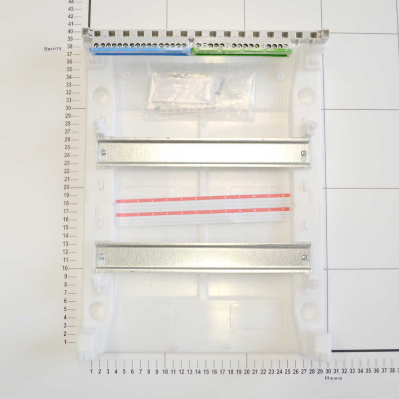 Бокс пластиковый АББ Mistral на 24 модуля наружный ( 1SPE007717F0521 )