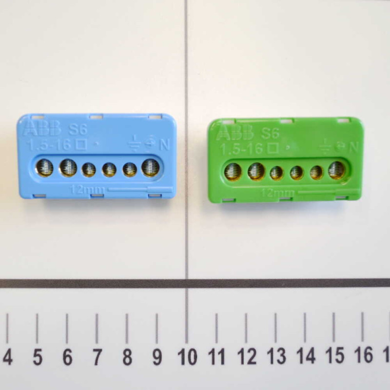 Бокс пластиковый АББ Mistral на 12 модулей внутренний с клеммой ( 1SLM004101A1203 )