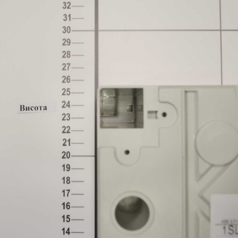 Бокс пластиковый АББ Mistral на 8 модулей внешний IP65 (1SLM006501A1201)