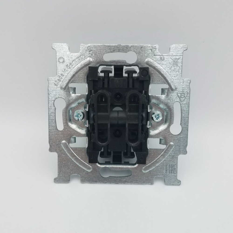 Вимикач  Basic55 сл.кість 2-кл (б/р) (2006/5 UC-92-507) 2CKA001012A2148