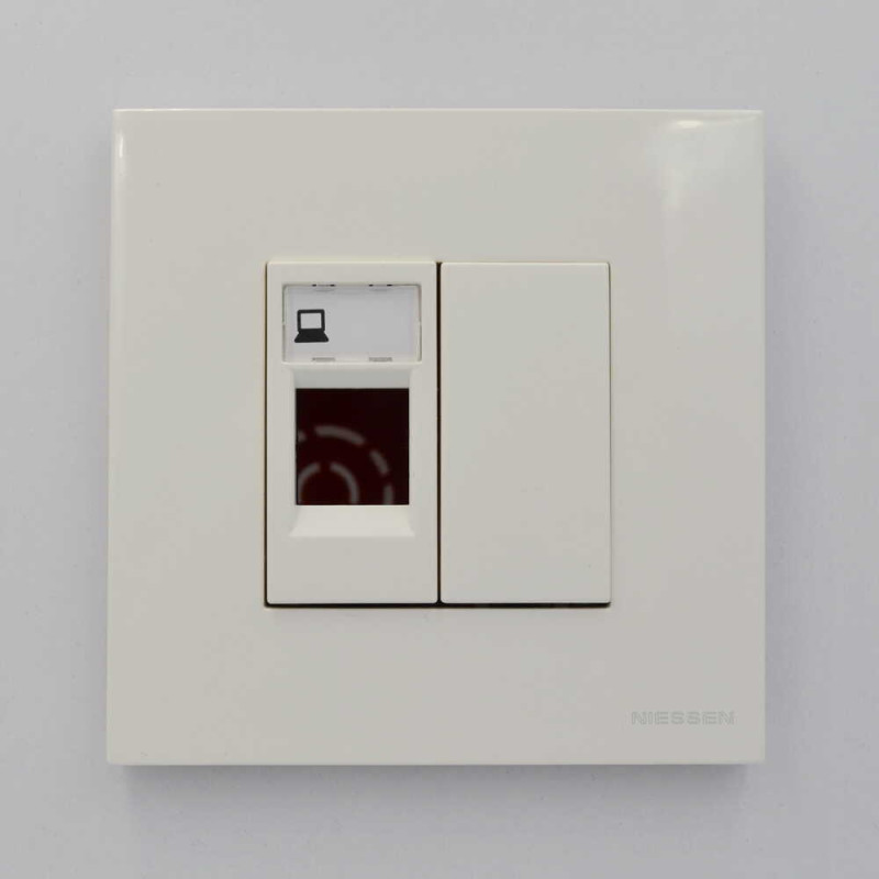 Центральная плата Zenit ТФ/К белая 1-мод. (2CLA211810N1101)