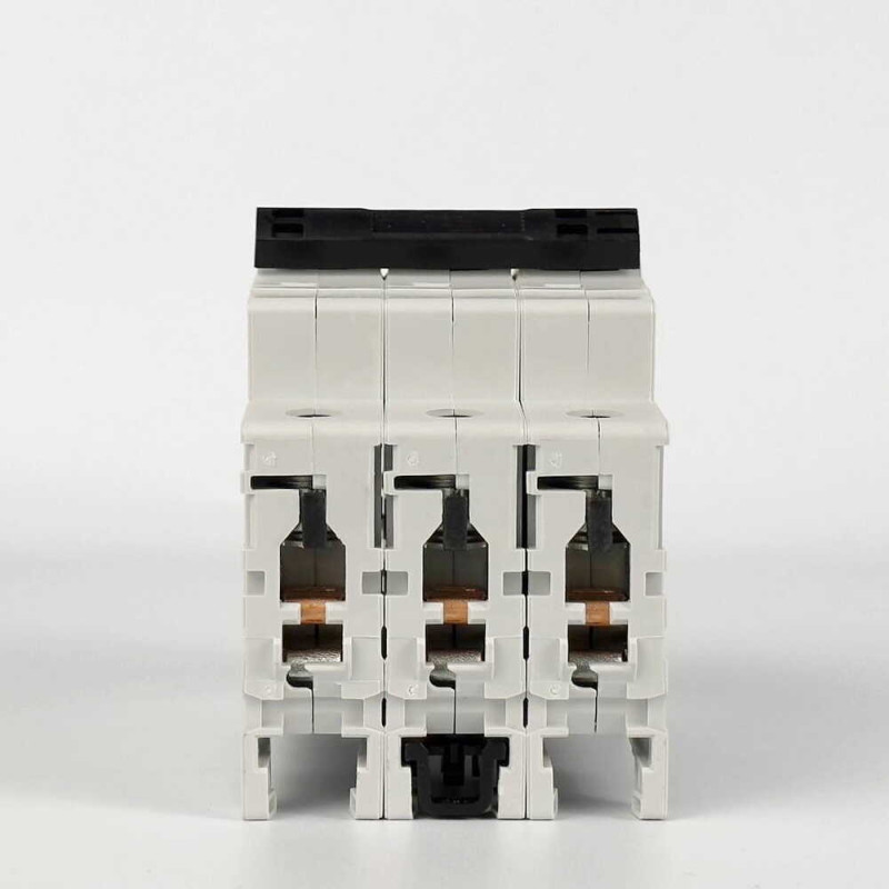 Автоматичний вимикач ABB 6кА SZ203-B20 ( 2CDS253025R0205 )