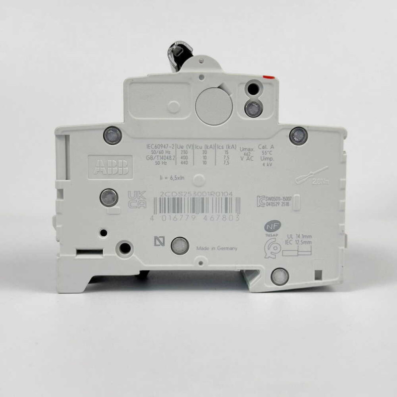 Автоматический выключатель ABB 6кА S203-C10 ( 2CDS253001R0104 )