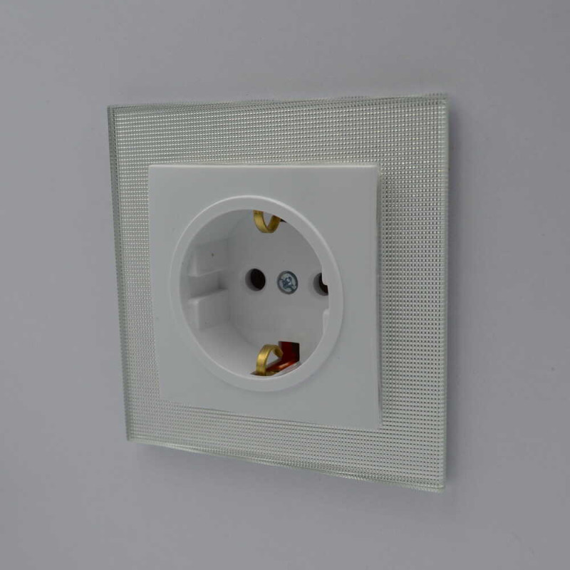 Розетка Nilson Touran белая 1-ная с/с без рамки 24110417