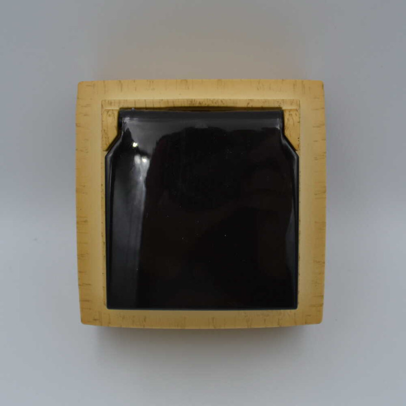 Розетка Nilson Themis клен 1-я с заземлением с крышкой ( 26281018 )