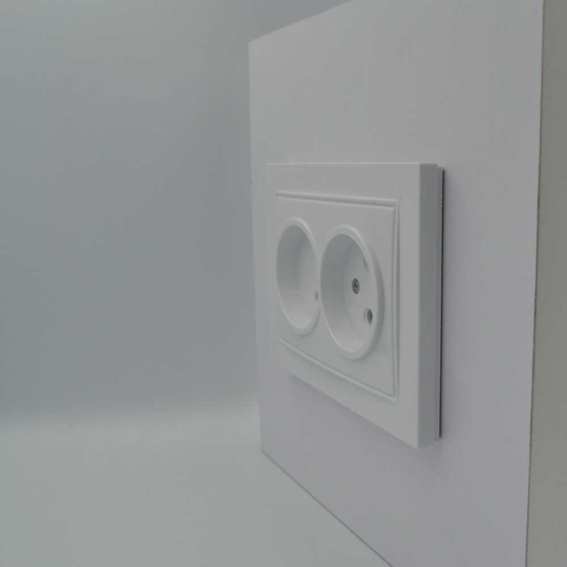 Розетка двомісна б/з NILSON Thor біла 27111024