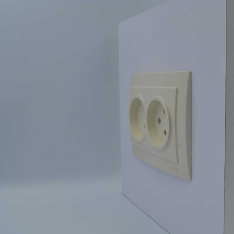 Розетка двомісна б/з NILSON Touran крем 24121024