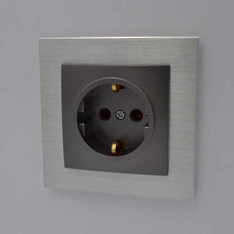 Розетка одинарная з/з NILSON Touran  Антрацит 24161017