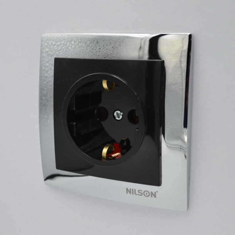 Розетка одинарна з/з NILSON Touran чорна 24221017