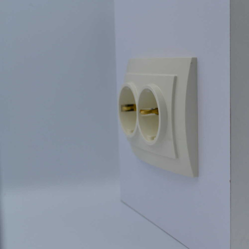 Розетка двухместная с/з NILSON Touran крем 24121025