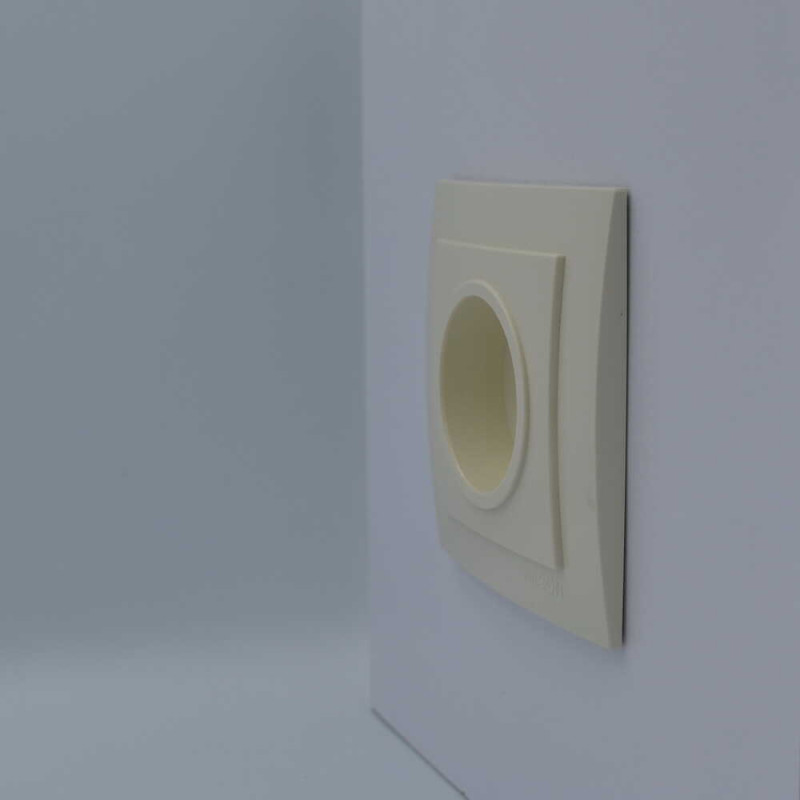 Розетка одинарна б/з NILSON Touran крем 24121015