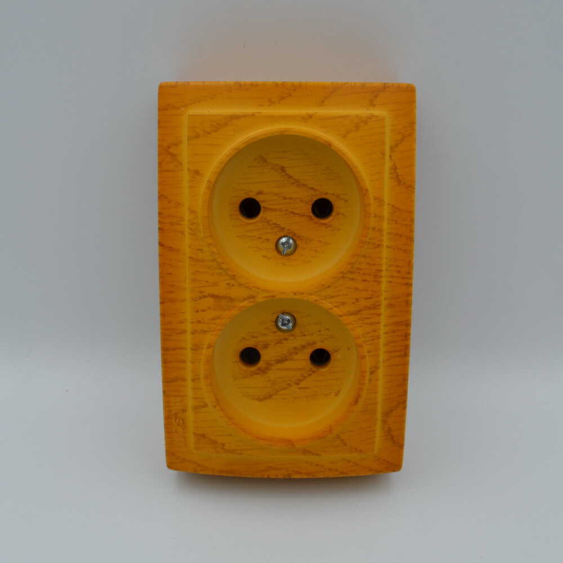 Розетка Nilson Themis дуб 2-я без заземления ( 26251024 )