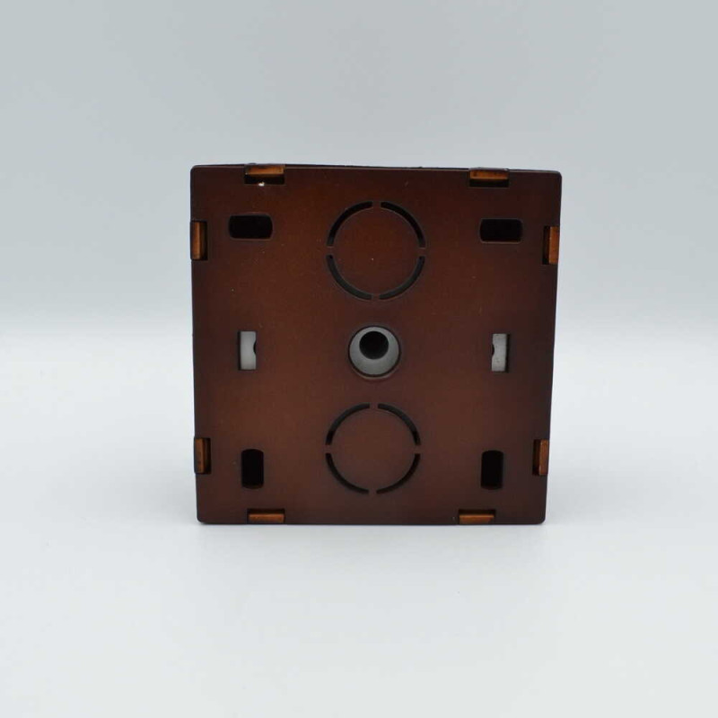 Розетка Nilson Themis орех 1-я с заземлением ( 26271017 )