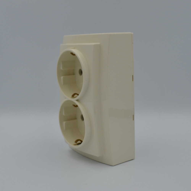 Розетка Nilson Themis кремовая 2-я с заземлением ( 26121025 )