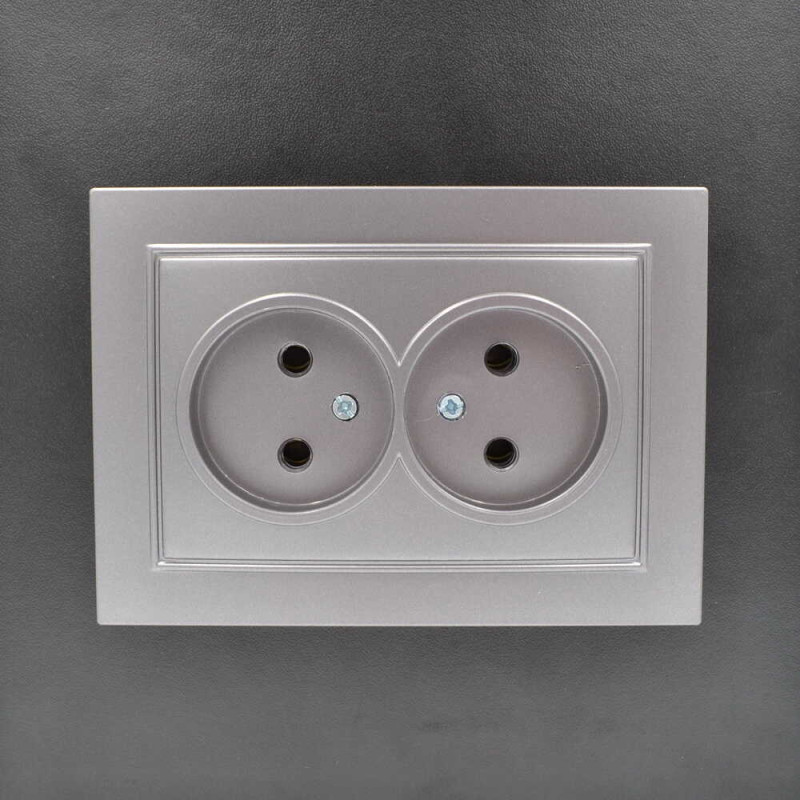 Розетка Nilson Thor серебро 2-я без заземления ( 27131024 )