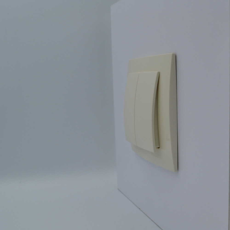 Вимикач двоклавішний NILSON Touran крем 24121003