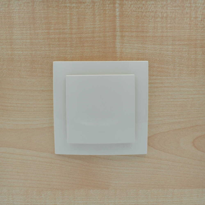 Вимикач одноклавішний NILSON Touran крем 24121001