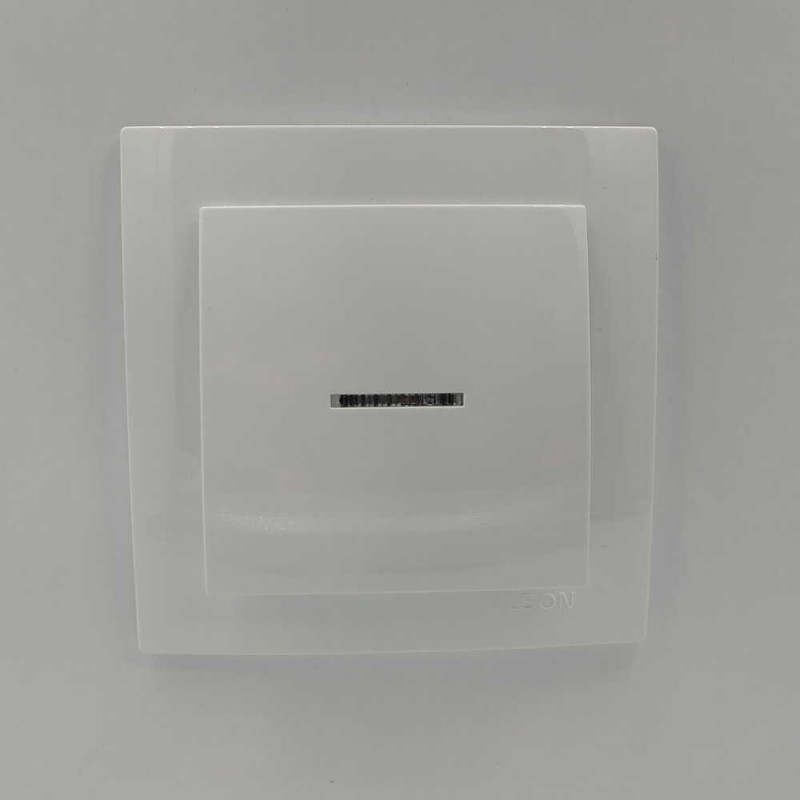 Вимикач одноклавішний з підсвіткою NILSON Touran білий 24111002