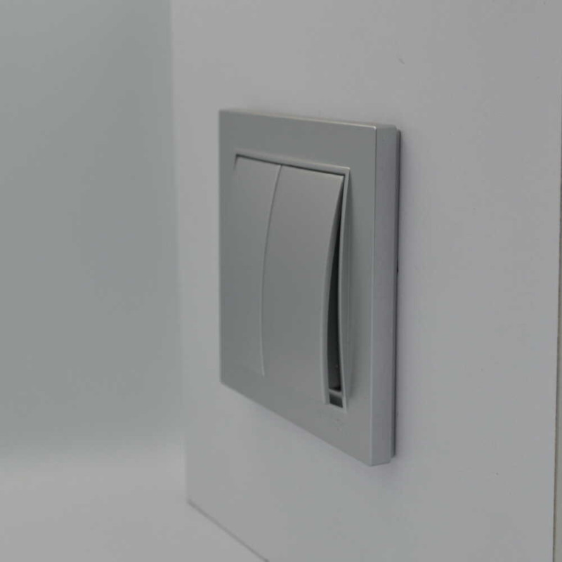 Вимикач Nilson Thor срібло 2кл ( 27131003 )