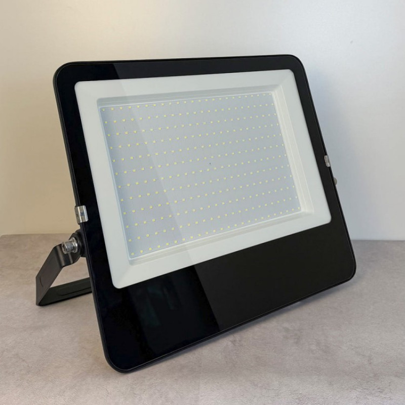 Светодиодный прожектор Ardero LL-1300ARD 300Вт 6500K черный 81030