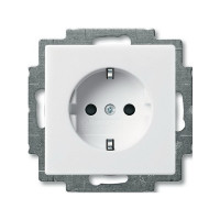 Розетка ABB basic55 біла 1-на з заземленням ( 2CKA002011A3855 )
