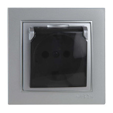 Розетка Nilson Thor серебро 1-я с заземлением с крышкой ( 27131018 )